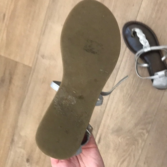 Sandals - Picture 2 of 3